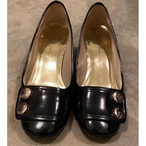 Authentic Marc Jacobs Patent Gold striped Pumps 34.5 (US 4.5)